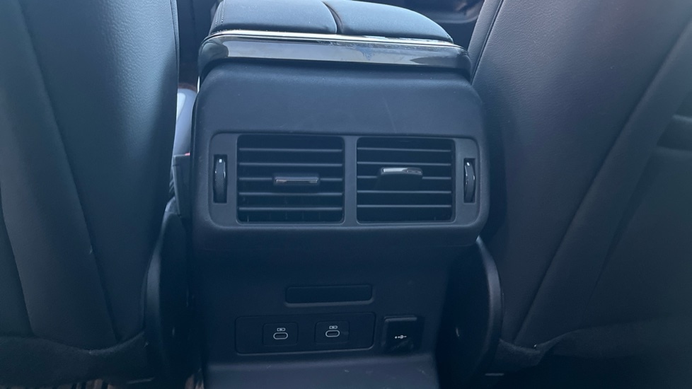 Used Land Rover Range Rover Velar 2025 for sale - 76954466: Photo 33