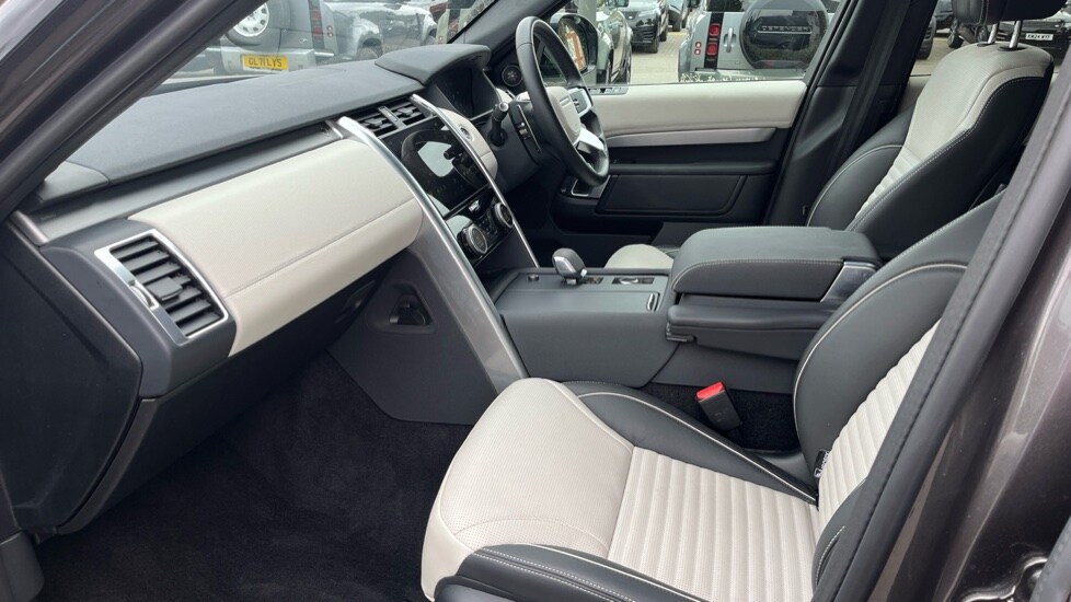 Used Land Rover Discovery 2024 for sale - 76095942: Photo 10