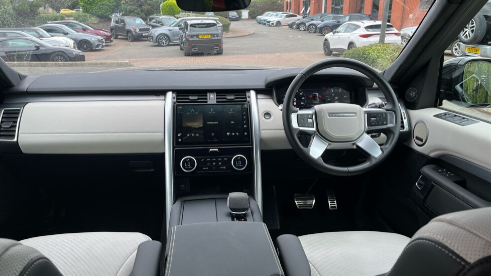 Used Land Rover Discovery 2024 for sale - 76095942: Photo 11
