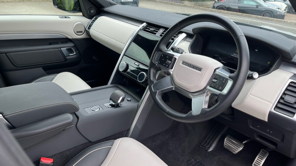 Used Land Rover Discovery 2024 for sale - 76095942: Photo 9