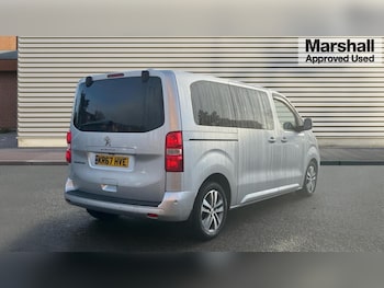Used Peugeot Traveller 2017 for sale - 76773210: Photo