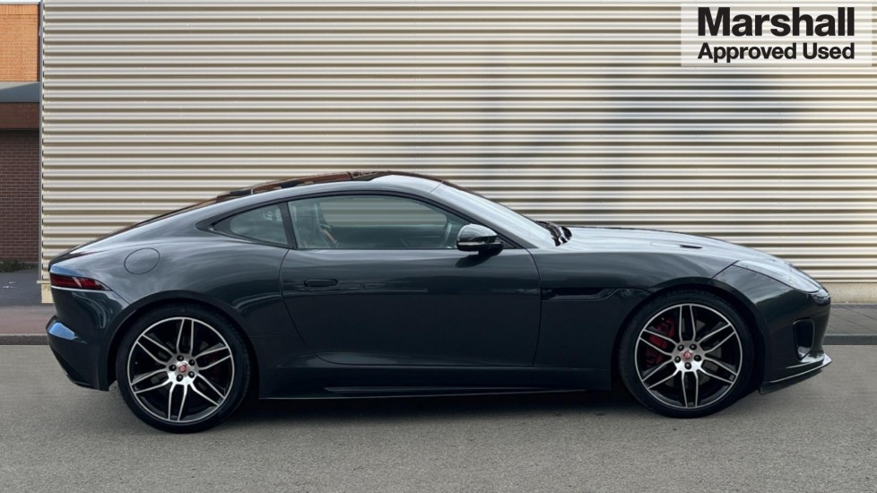 Used Jaguar F-Type 2020 for sale - 76575261: Photo 2