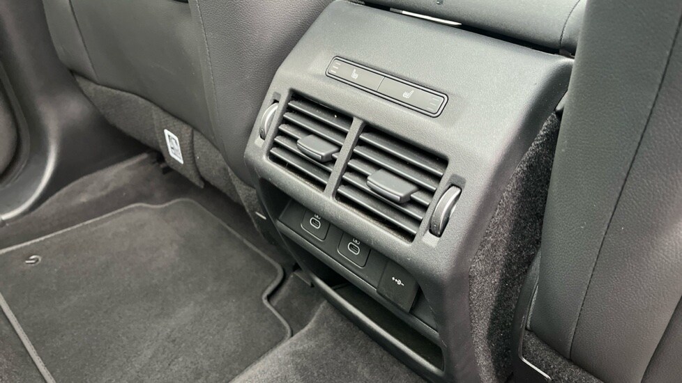 Used Land Rover Discovery Sport 2024 for sale - 76623594: Photo 33