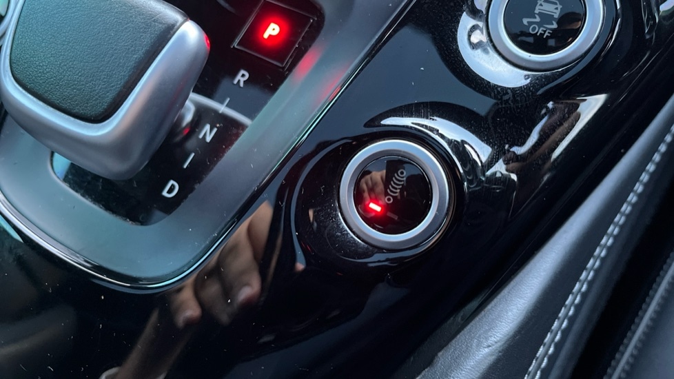 Used Mercedes-Benz AMG GT 2016 for sale - 76514867: Photo 43