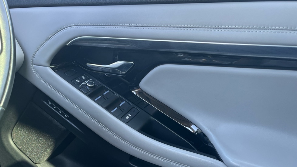 Used Land Rover Range Rover Evoque 2021 for sale - 76074393: Photo 30