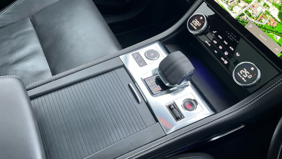 Used Jaguar F-Pace 2021 for sale - 76977643: Photo 28