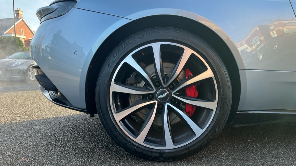 Used Aston Martin DB11 2019 for sale - 76954222: Photo 19