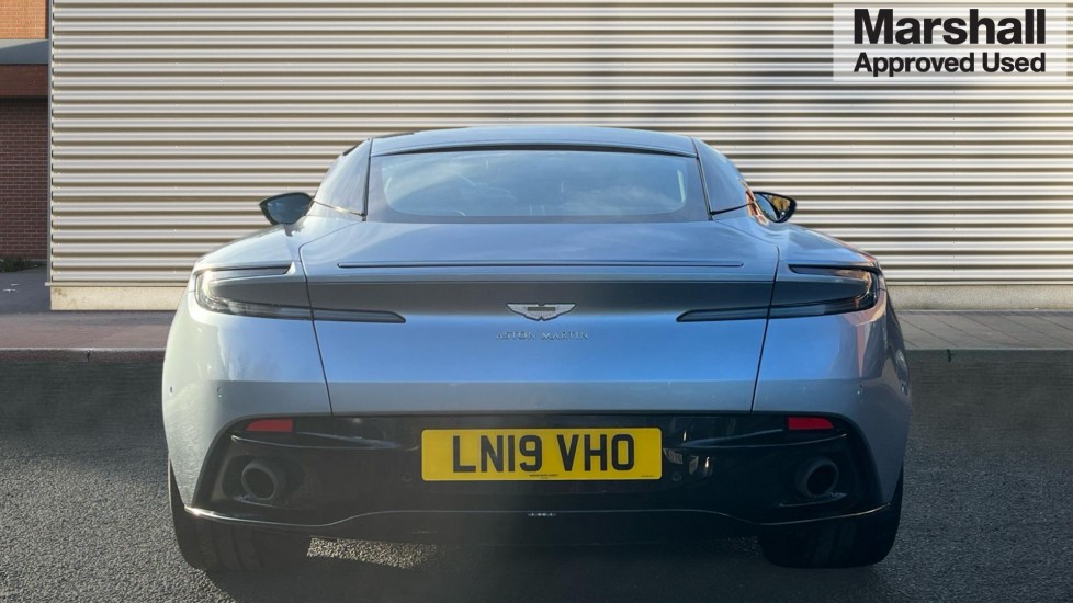 Used Aston Martin DB11 2019 for sale - 76954222: Photo 4