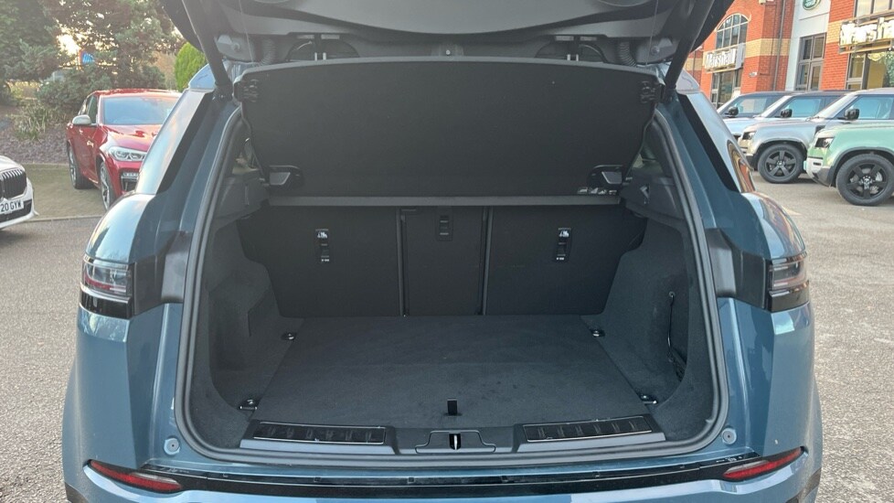 Used Land Rover Range Rover Evoque 2025 for sale - 76966570: Photo 15