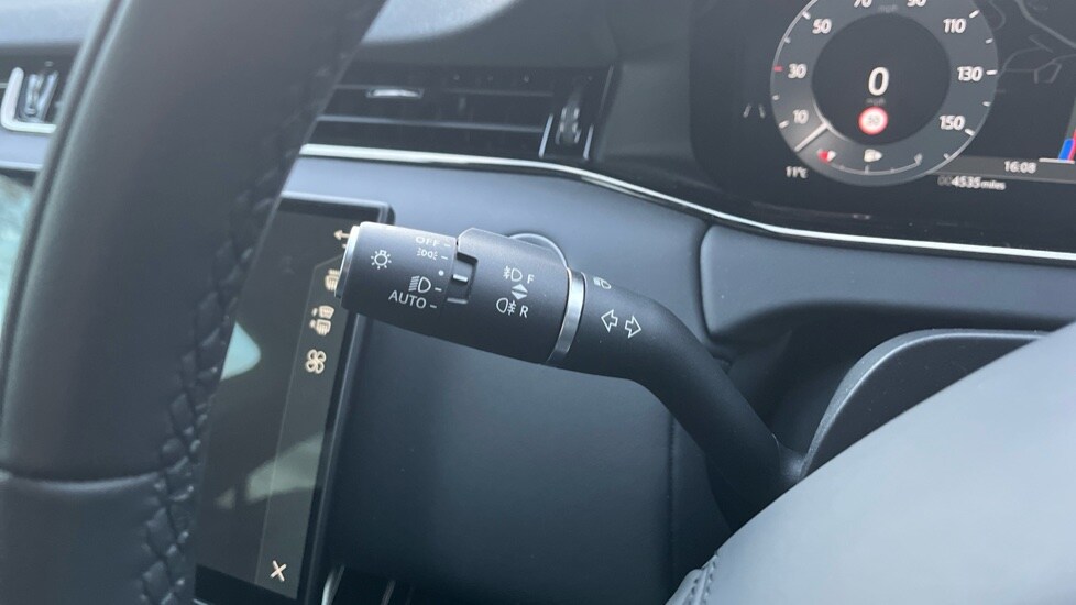 Used Land Rover Range Rover Evoque 2025 for sale - 76966570: Photo 24