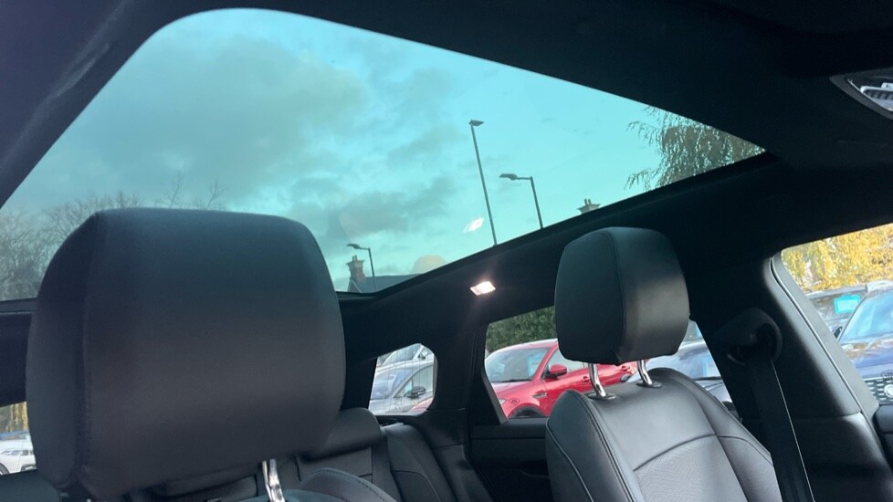 Used Land Rover Range Rover Evoque 2025 for sale - 76966570: Photo 30