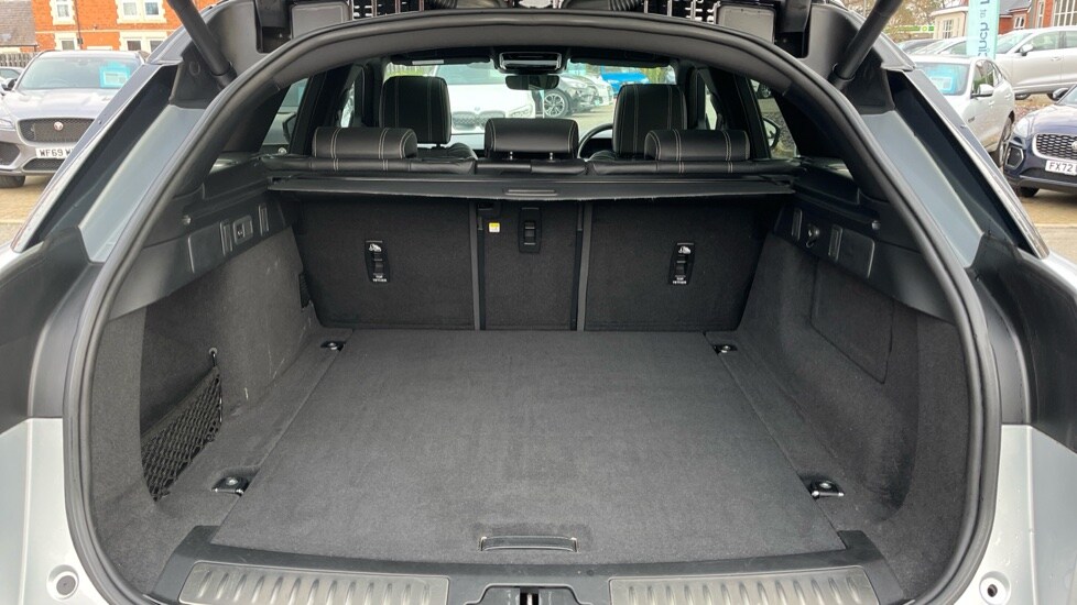 Used Land Rover Range Rover Velar 2021 for sale - 76575238: Photo 15