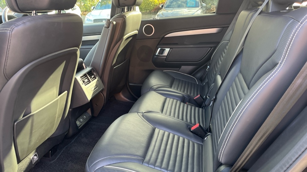 Used Land Rover Discovery 2022 for sale - 76523633: Photo 14