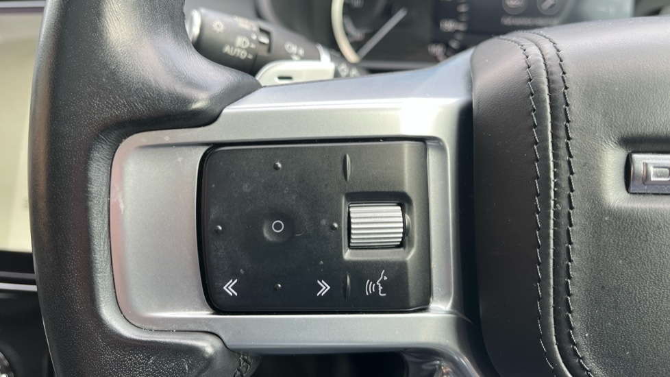 Used Land Rover Discovery 2022 for sale - 76523633: Photo 22