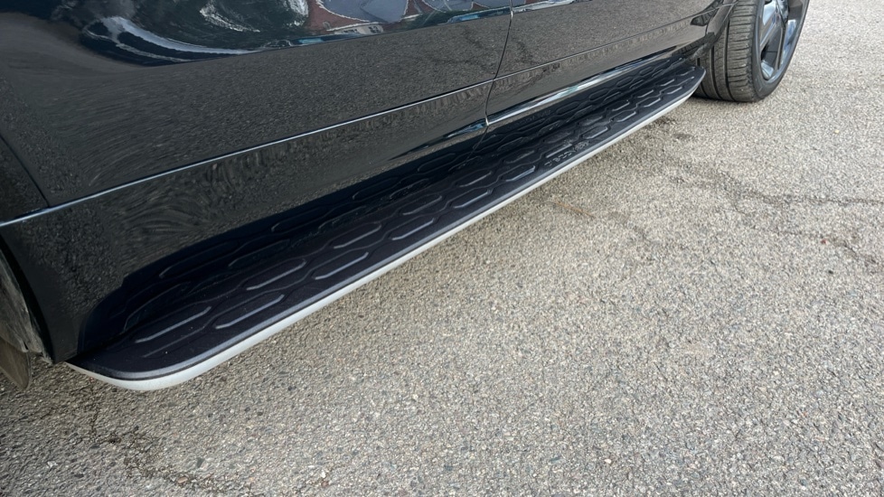 Used Land Rover Discovery 2022 for sale - 76523633: Photo 37