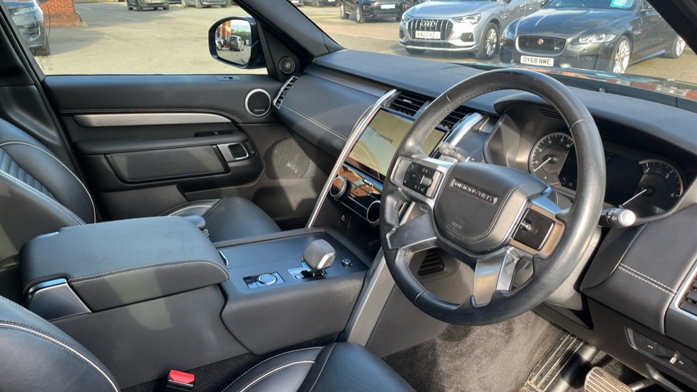 Used Land Rover Discovery 2022 for sale - 76523633: Photo 9