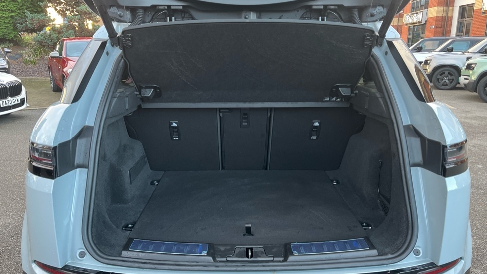 Used Land Rover Range Rover Evoque 2025 for sale - 76766244: Photo 15