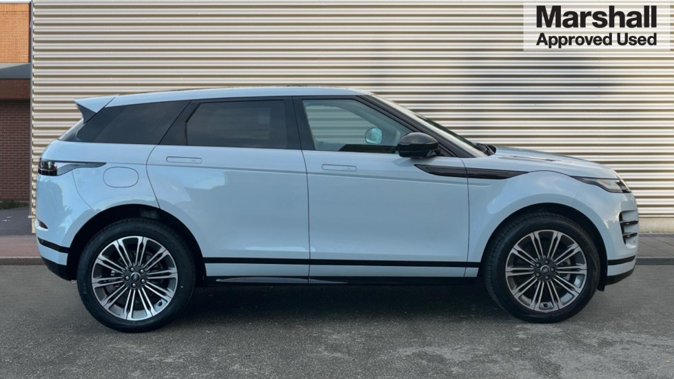 Used Land Rover Range Rover Evoque 2025 for sale - 76766244: Photo 2