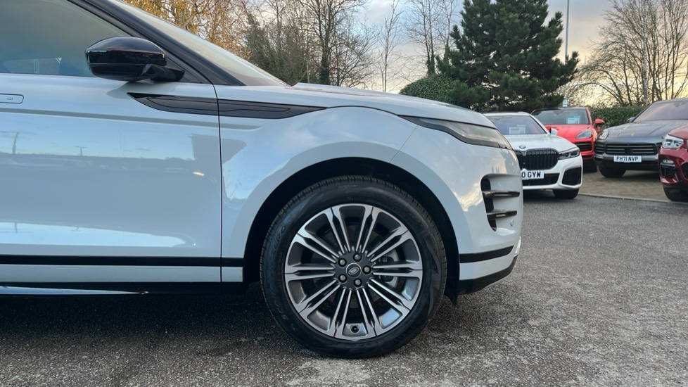 Used Land Rover Range Rover Evoque 2025 for sale - 76766244: Photo 20