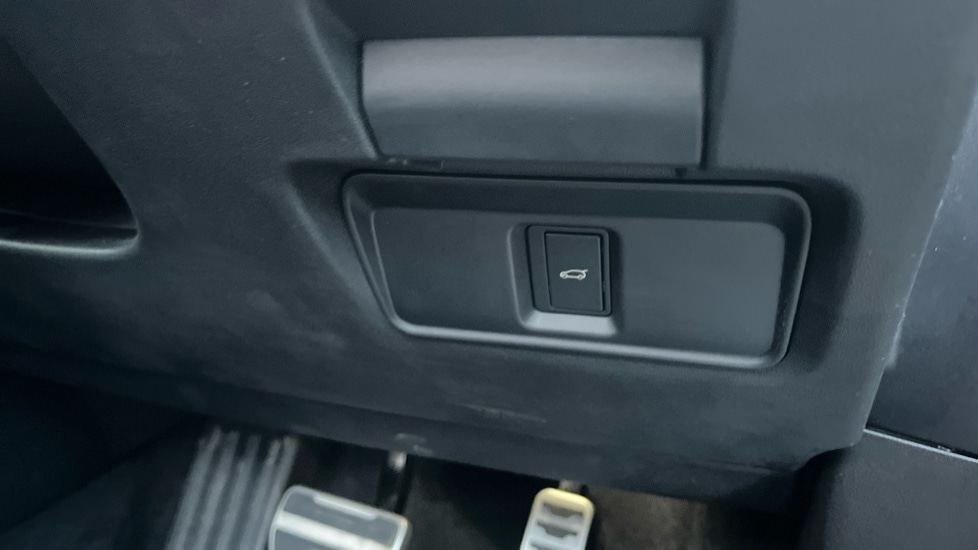 Used Land Rover Range Rover Evoque 2025 for sale - 76766244: Photo 38