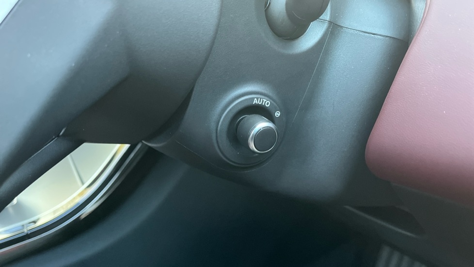 Used Land Rover Range Rover Evoque 2025 for sale - 76766244: Photo 39