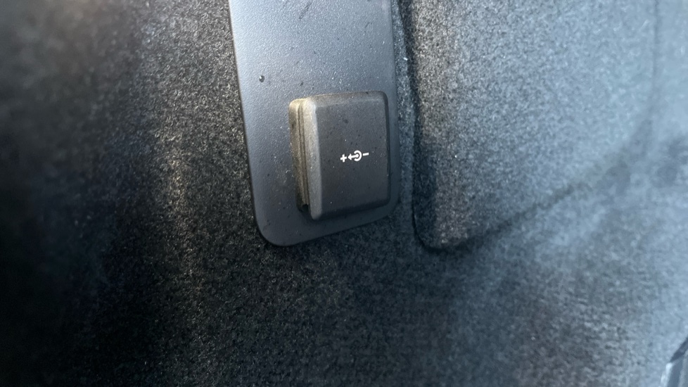 Used Land Rover Range Rover Evoque 2025 for sale - 76766244: Photo 51