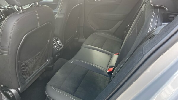 Used Volvo XC40 2023 for sale - 75702477: Photo 14
