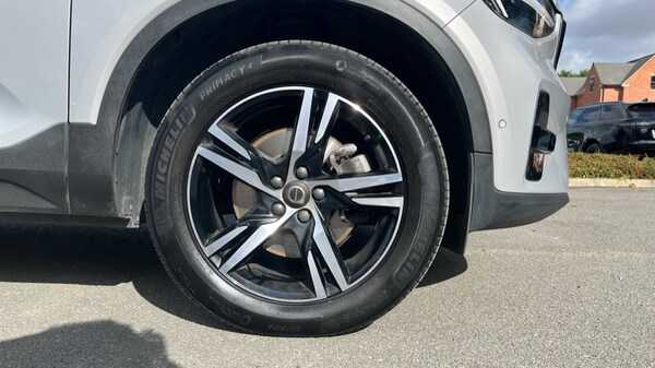 Used Volvo XC40 2023 for sale - 75702477: Photo 17