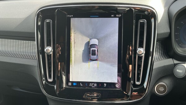 Used Volvo XC40 2023 for sale - 75702477: Photo 25