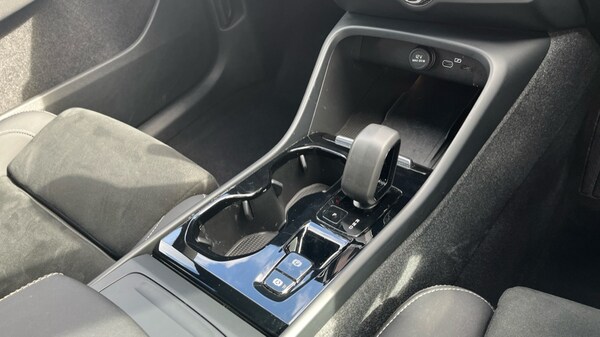 Used Volvo XC40 2023 for sale - 75702477: Photo 27