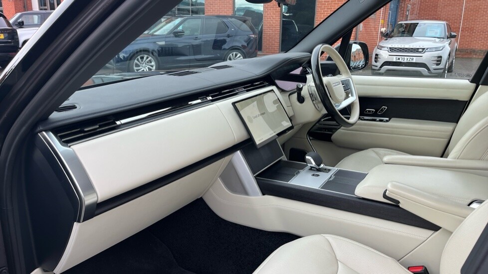 Used Land Rover Range Rover 2023 for sale - 76773249: Photo 10