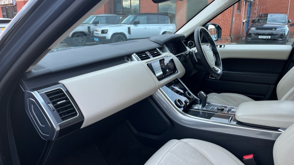 Used Land Rover Range Rover Sport 2019 for sale - 76817692: Photo 10