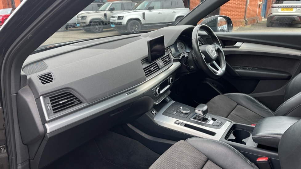 Used Audi Q5 2017 for sale - 76984004: Photo 10