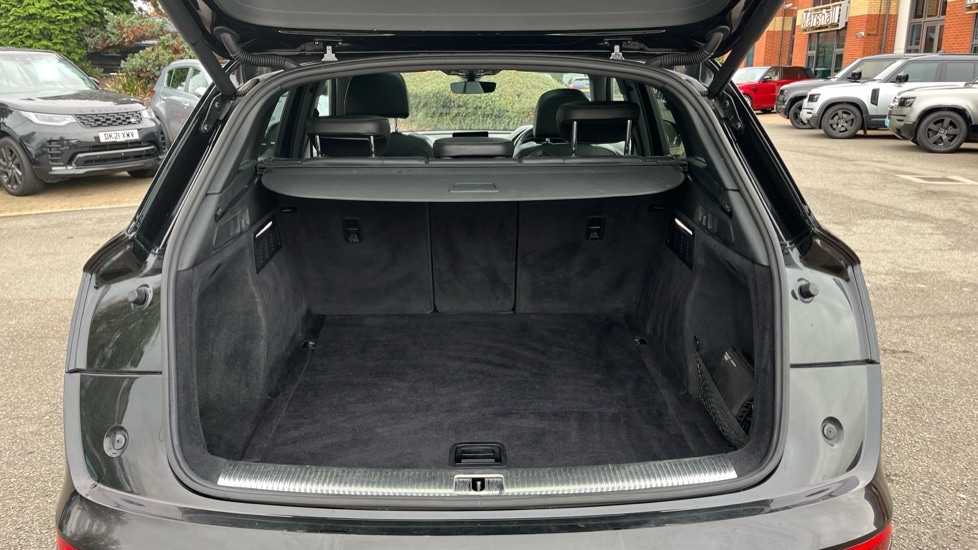 Used Audi Q5 2017 for sale - 76984004: Photo 15