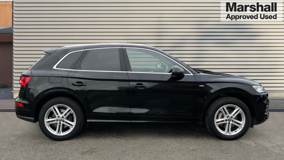 Used Audi Q5 2017 for sale - 76984004: Photo 2