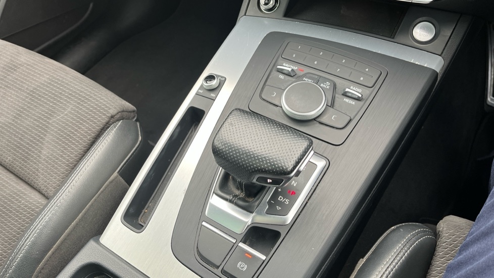 Used Audi Q5 2017 for sale - 76984004: Photo 28