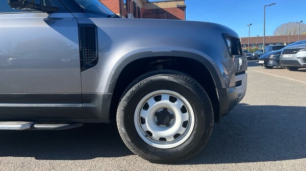 Used Land Rover Defender 2022 for sale - 75565429: Photo 20