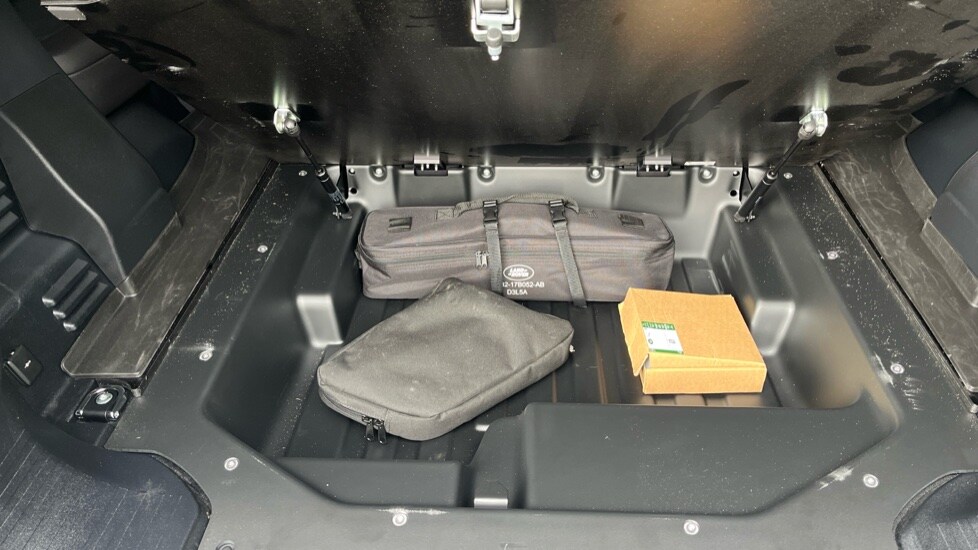 Used Land Rover Defender 2025 for sale - 75984871: Photo 14