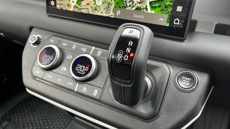 Used Land Rover Defender 2025 for sale - 75984871: Photo 28