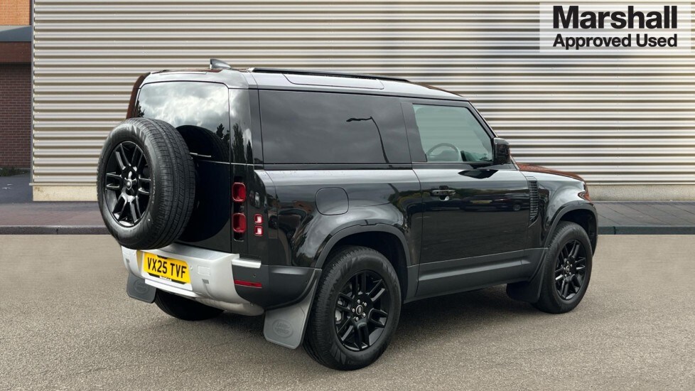 Used Land Rover Defender 2025 for sale - 75984871: Photo 3