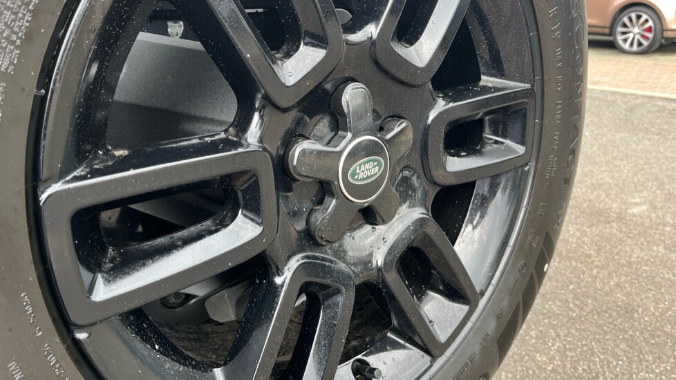 Used Land Rover Defender 2025 for sale - 75984871: Photo 38