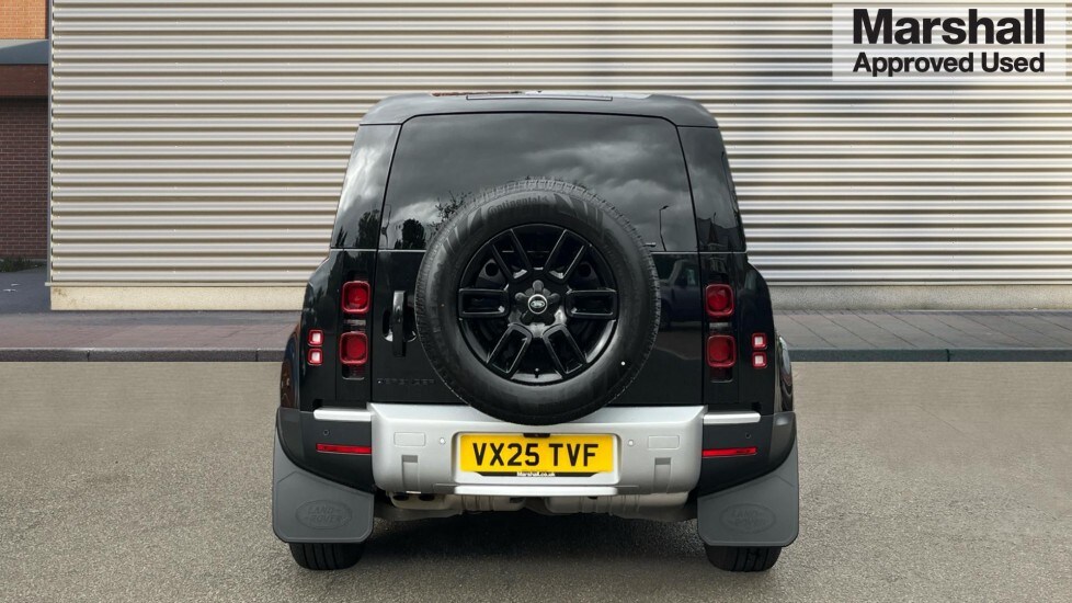 Used Land Rover Defender 2025 for sale - 75984871: Photo 4