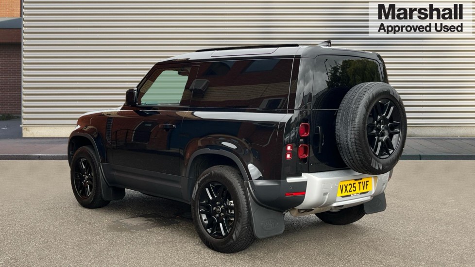 Used Land Rover Defender 2025 for sale - 75984871: Photo 5