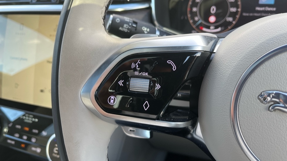 Used Jaguar F-Pace 2024 for sale - 76208856: Photo 22