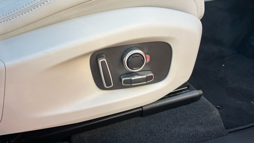 Used Jaguar F-Pace 2024 for sale - 76208856: Photo 34