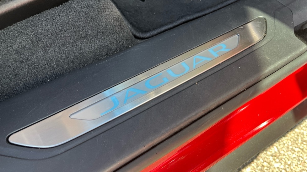 Used Jaguar F-Pace 2024 for sale - 76208856: Photo 36