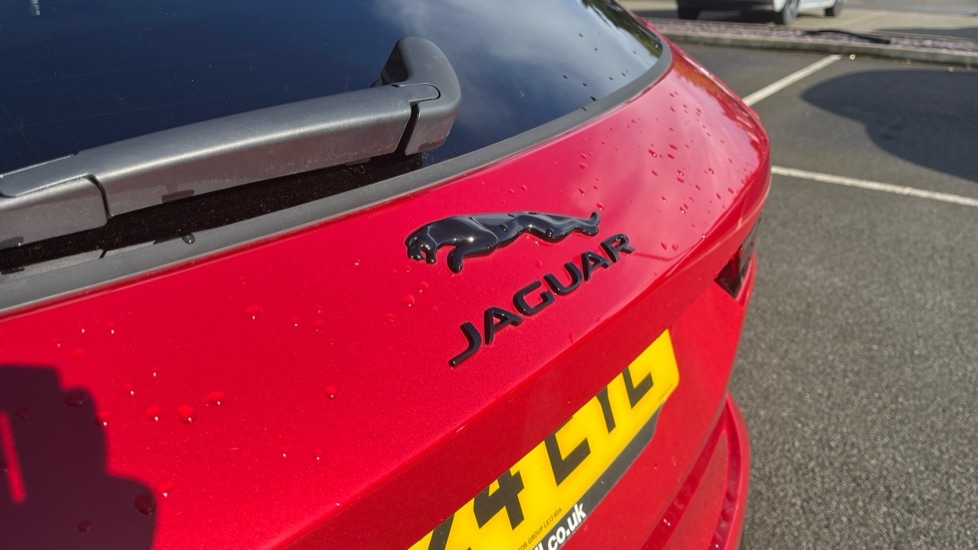 Used Jaguar F-Pace 2024 for sale - 76208856: Photo 39