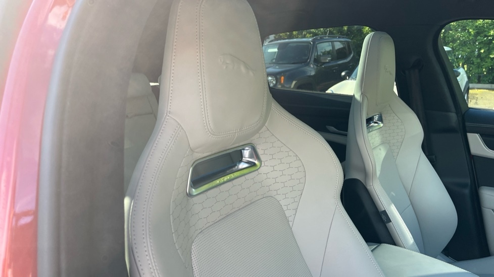 Used Jaguar F-Pace 2024 for sale - 76208856: Photo 42