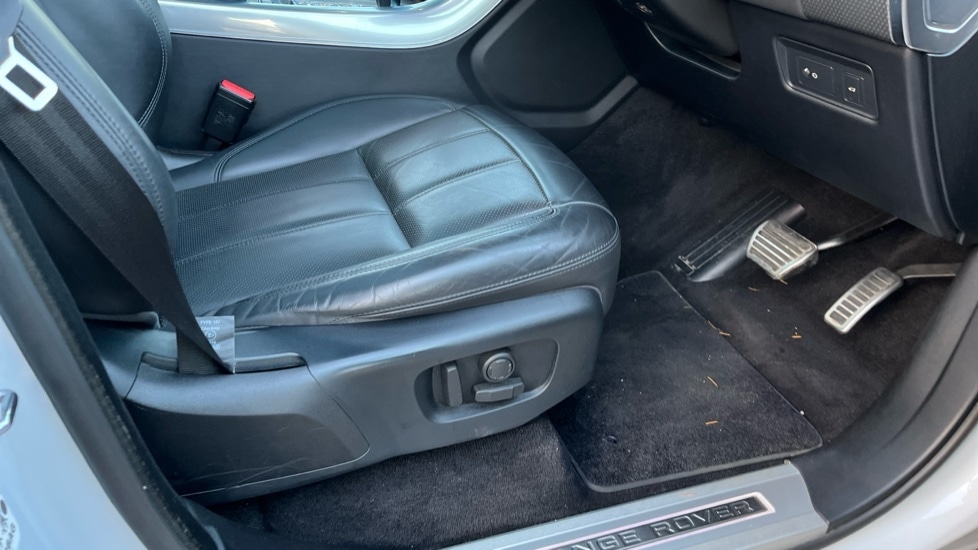 Used Land Rover Range Rover Sport 2019 for sale - 76942973: Photo 32