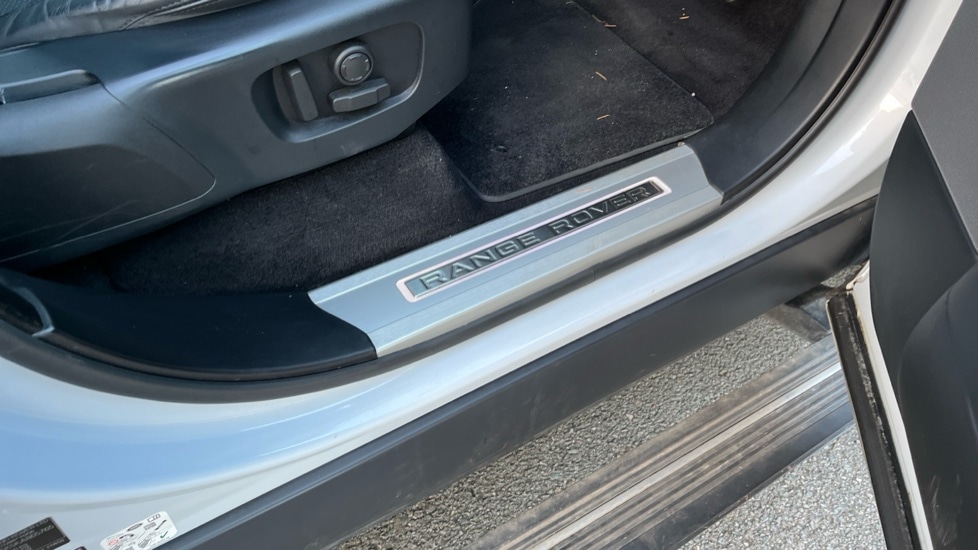 Used Land Rover Range Rover Sport 2019 for sale - 76942973: Photo 37